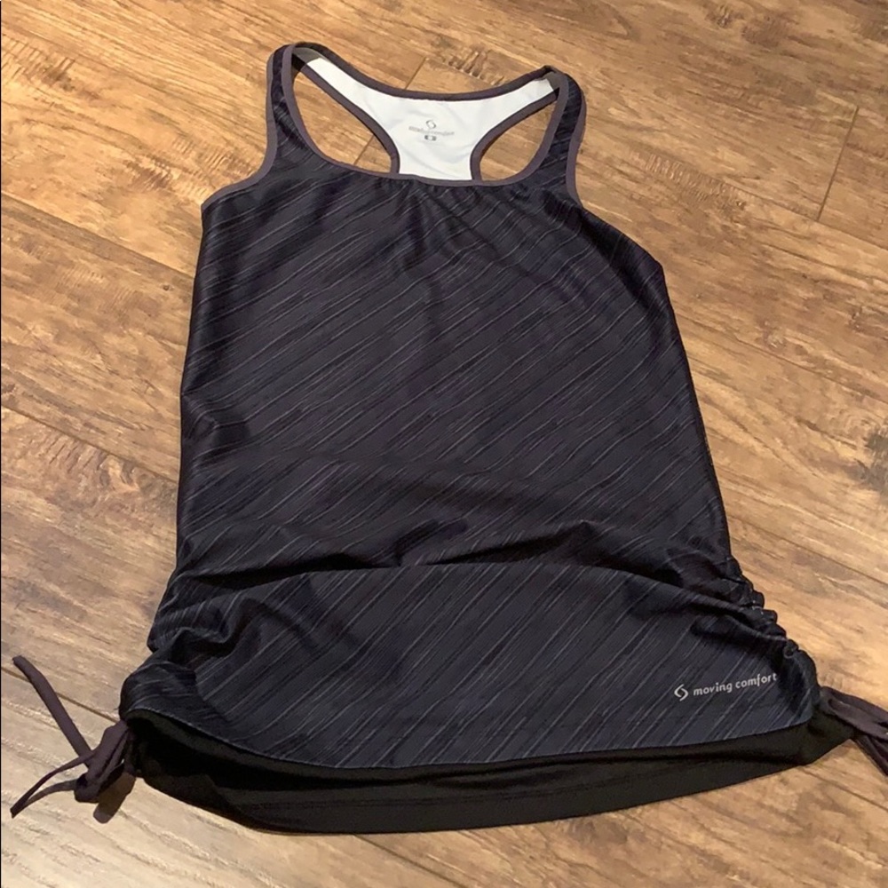 Moving comfort workout top